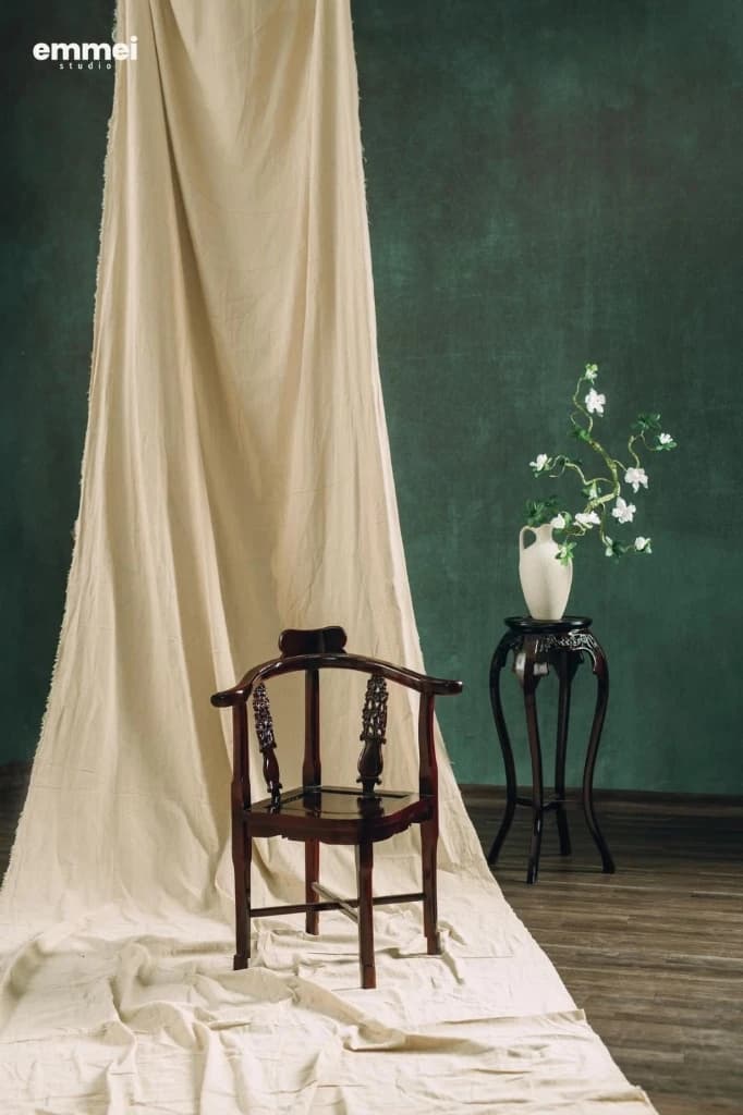 Emerald green with a long curtain
