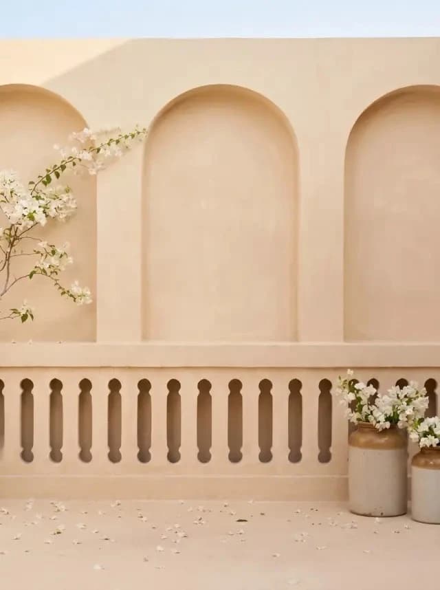 Mughal arches with white flowers