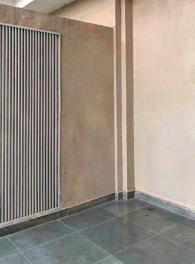 Vertical neutral tones with cooling fins